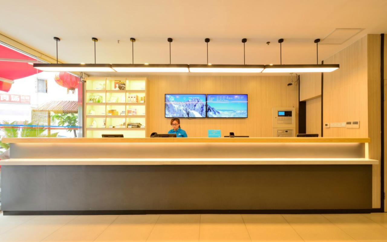 Hanting Express Changxing Island Phoenix Town 上海 外观 照片