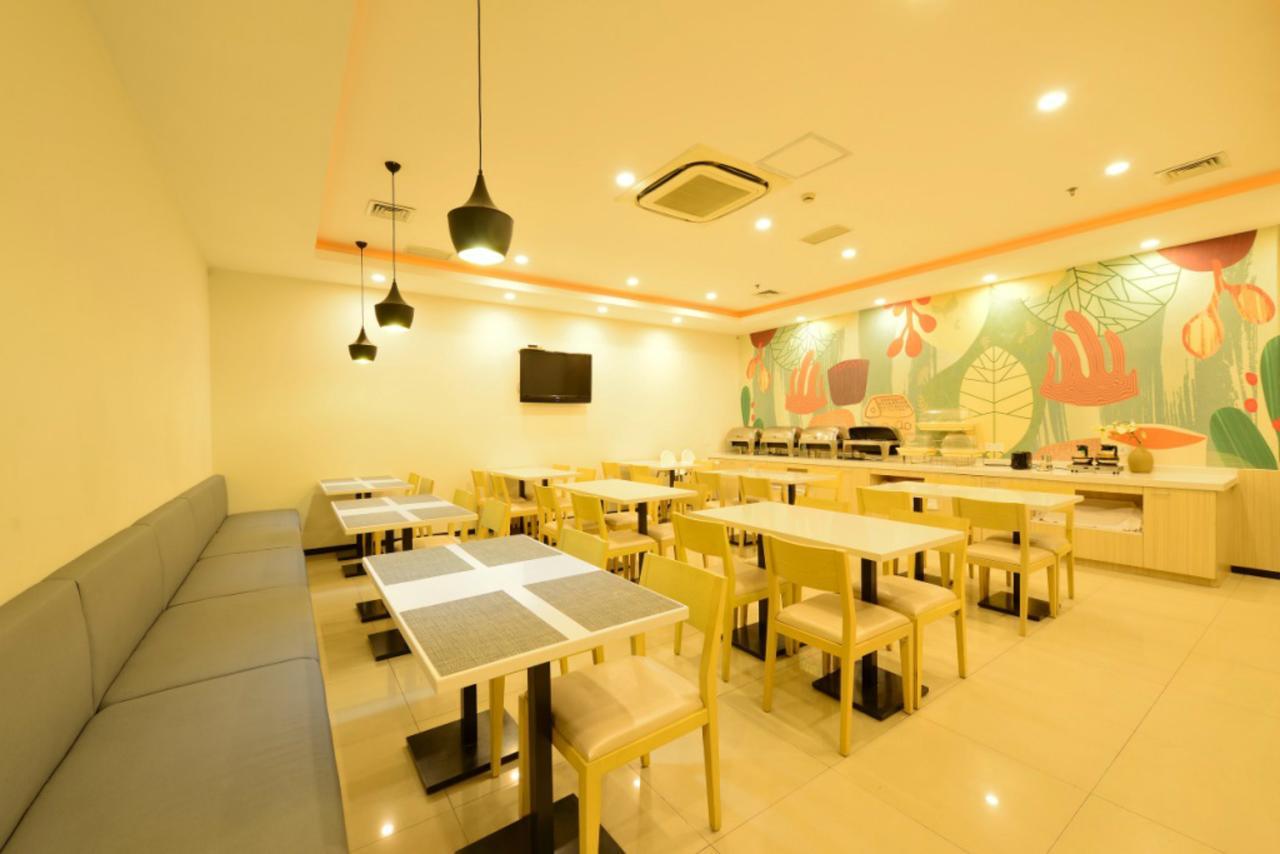 Hanting Express Changxing Island Phoenix Town 上海 外观 照片