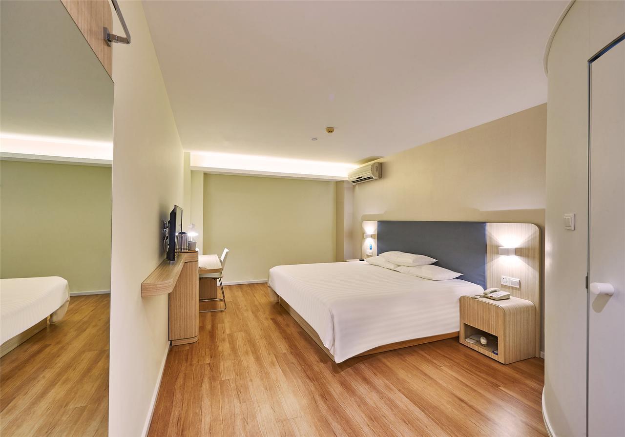 Hanting Express Changxing Island Phoenix Town 上海 外观 照片